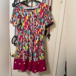 Lularoe Amelia colorful dress with pockets